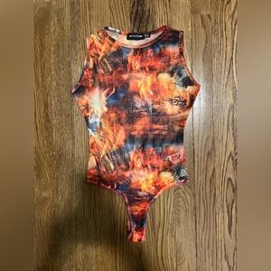 Pretty Little Thing Shape Red Renaissance Print Sheer Bodysuit - Size USA 2